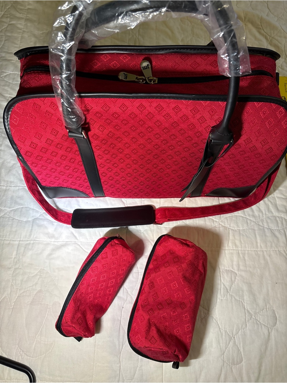 Joy Mangano Red Travel Tote with Black Trim with 2 toiletries bags. - Picture 7 of 10